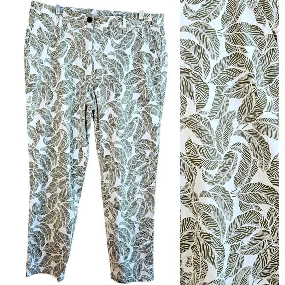 Talbots Relaxed Chino Pants Womens Size 10 White Green Leaf Feather Print Spring - Picture 1 of 13